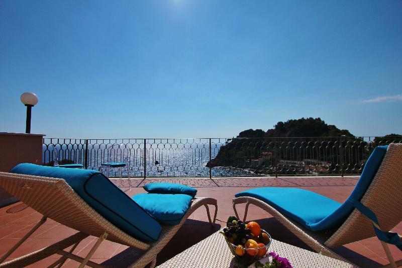 Hotel Baia Azzurra Taormina Esterno foto